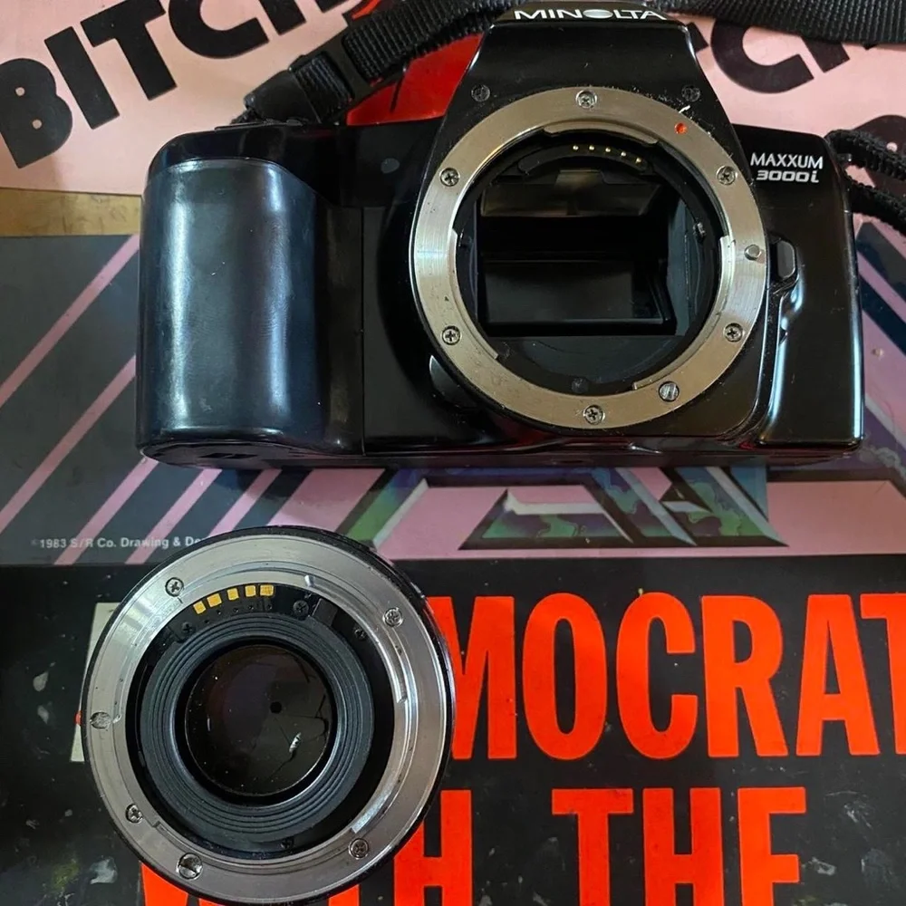 Vintage 80s 1988 Minolta Maxxum 3000i Autofocus Film (SLR) Camera